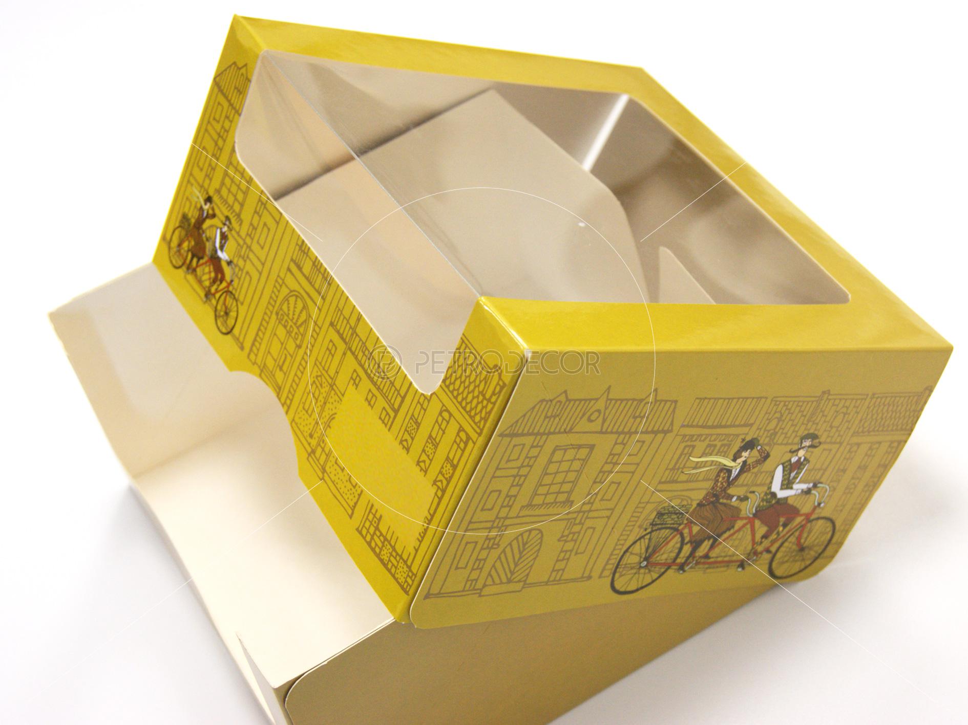 Коробки из целлюлозного картона для тортов: большие прозрачные окна и ретро-дизайн